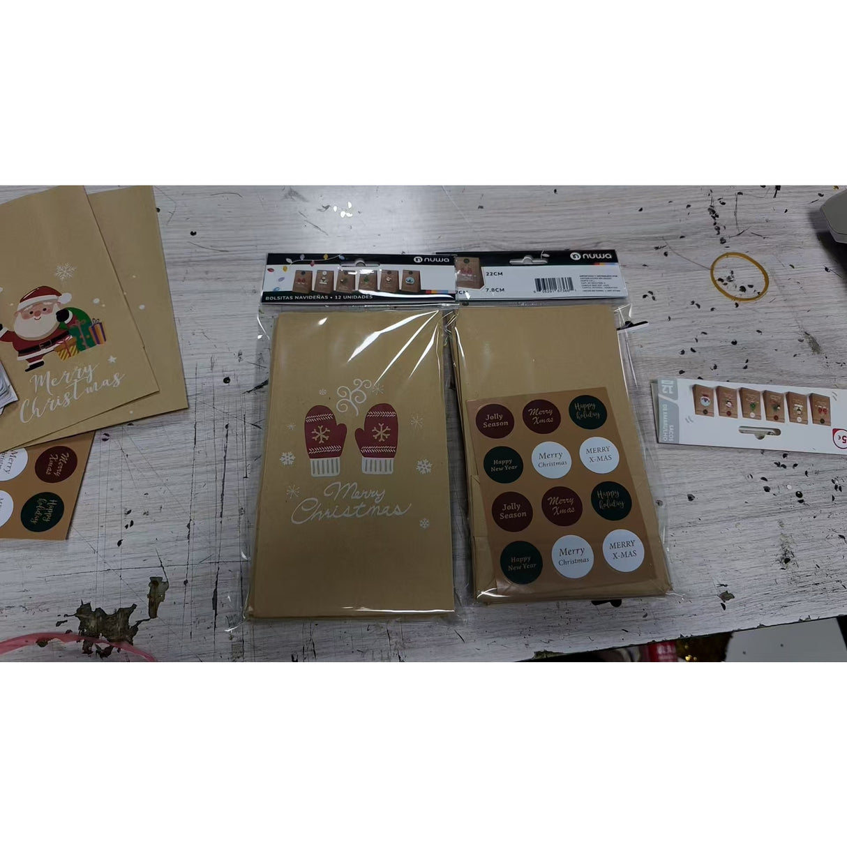 Set 12 Pungi de Cadou, Flippy, Tema Craciun, 12 Stickere Incluse, 22 x 12 x 8 cm, din Hartie, Maro - vivimall.ro