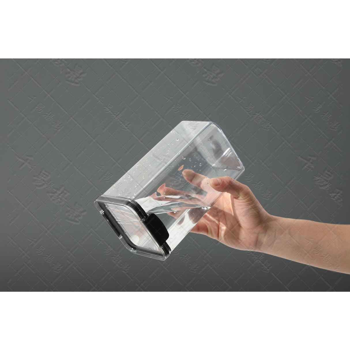 Recipient din Plastic, Vivimall, pentru Alimente/Obiecte, Inchidere Ermetica, 10.2 x 18.5 cm, 1300 ml, Transparent - vivimall.ro