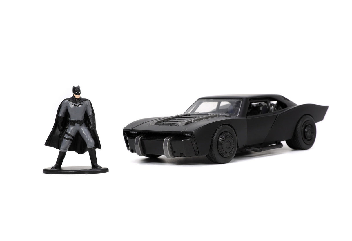 JADA BATMAN MASINUTA DIN METAL BATMOBILE 2022 SCARA 1:32