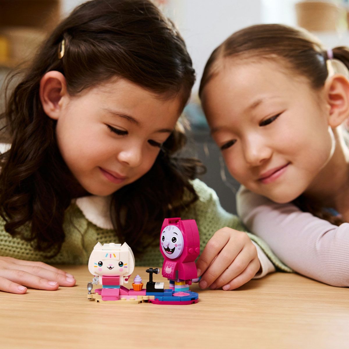LEGO GABBYS DOLLHOUSE PRIETENELE PISICUTE DIN CARAMIZI ALE LUI GABBY 11215