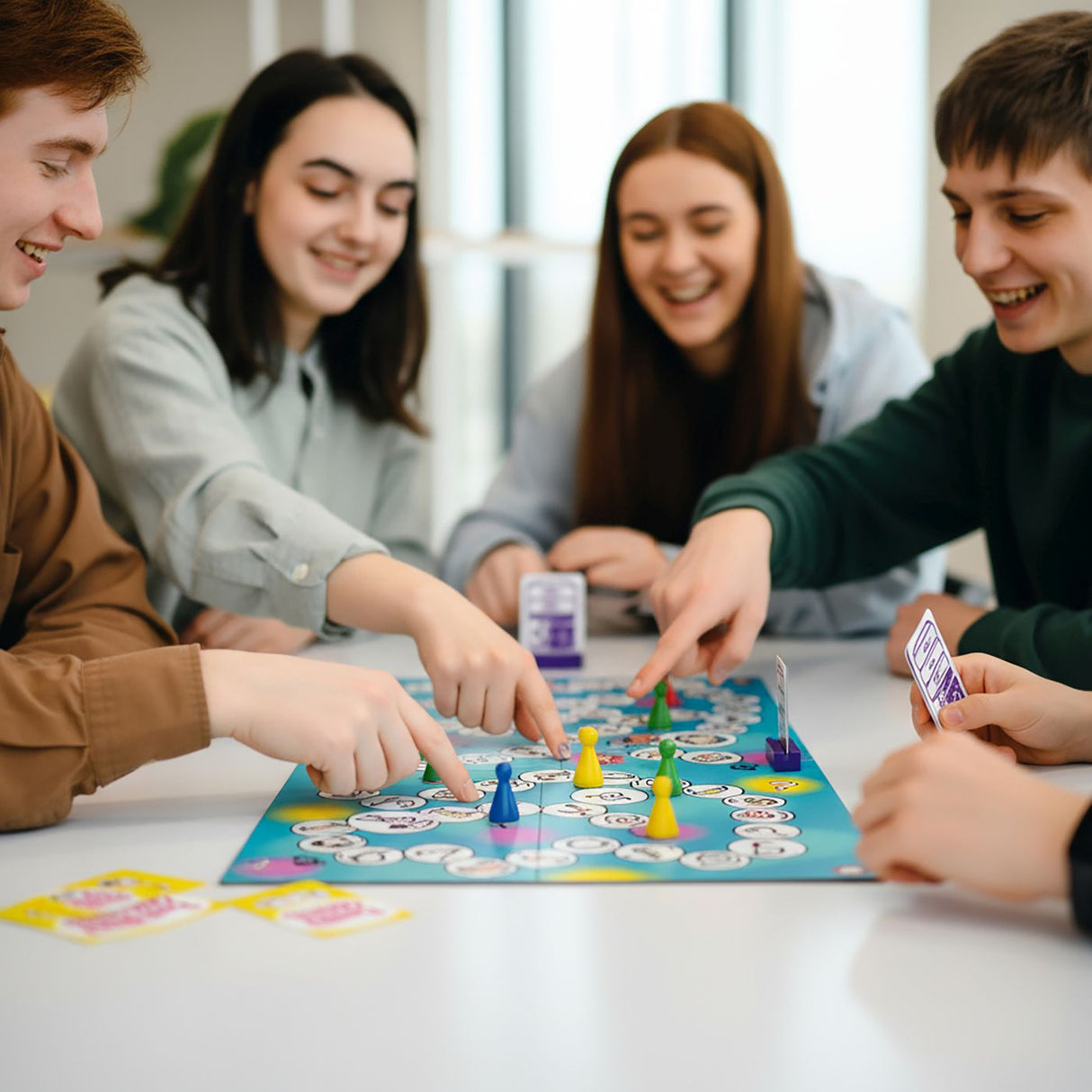 JOC DE SOCIETATE PARTY GAME TRILOGY IN LIMBA ROMANA