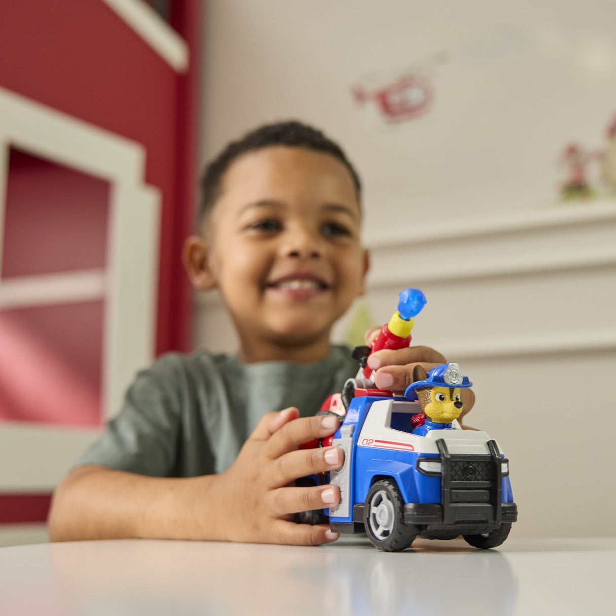 PATRULA CATELUSILOR VEHICUL DE SALVARE MASINA DE POMPIERI SI FIGURINA CHASE