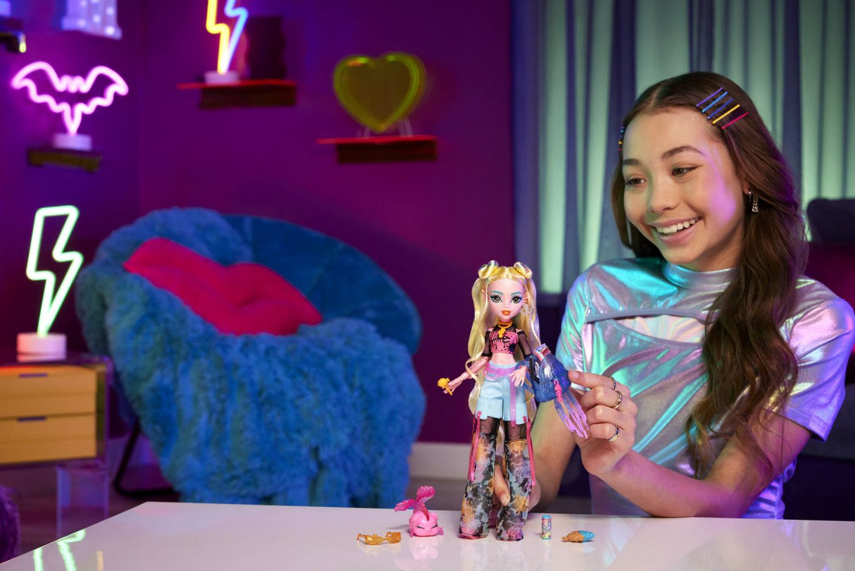 MONSTER HIGH PAPUSA LAGOONA BLUE SI PESTISORUL NEPTUNA