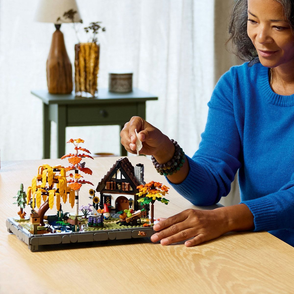 LEGO ICONS GRADINA DE CABANA TOAMNA 11372