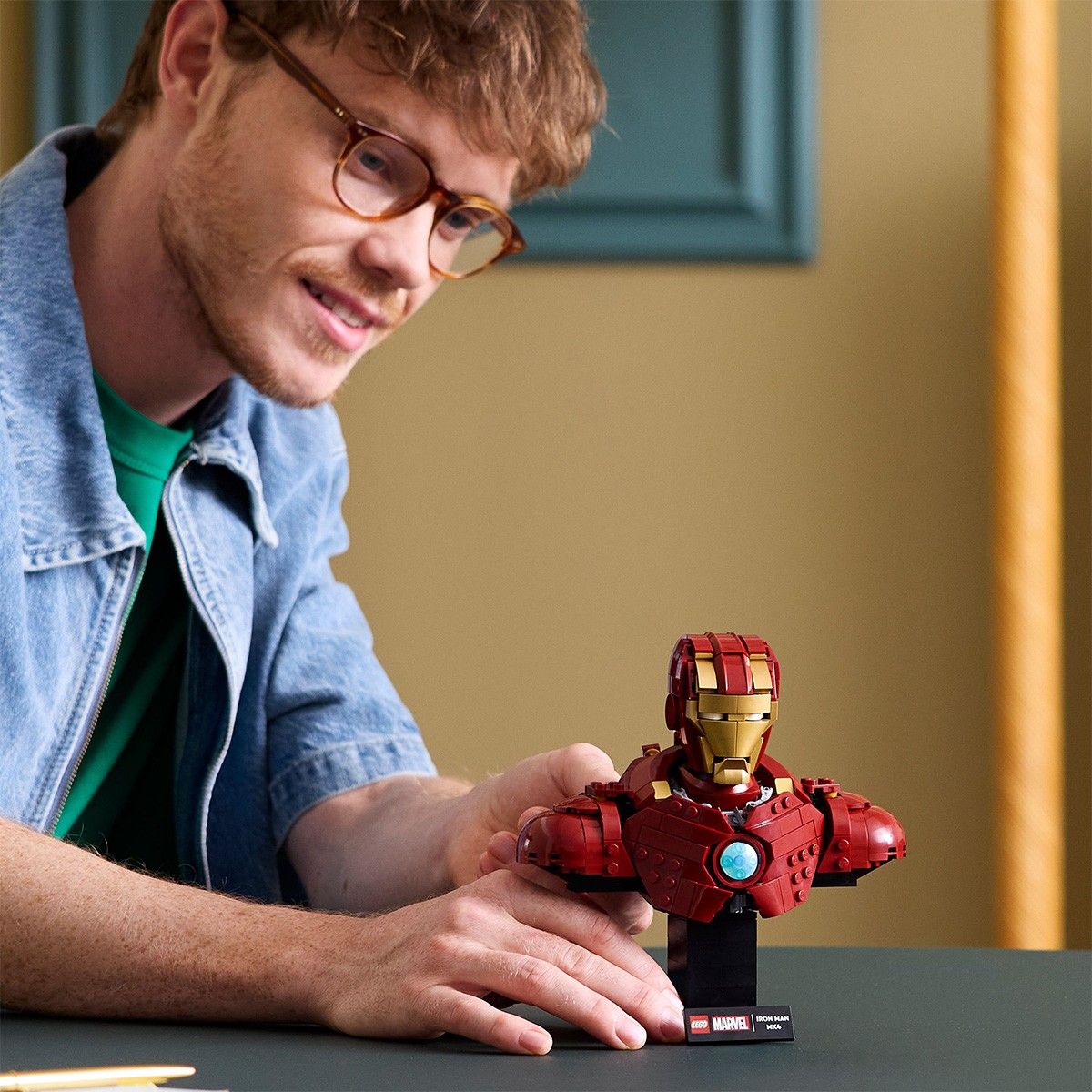 LEGO SUPER HEROES BUST IRON MAN 76327