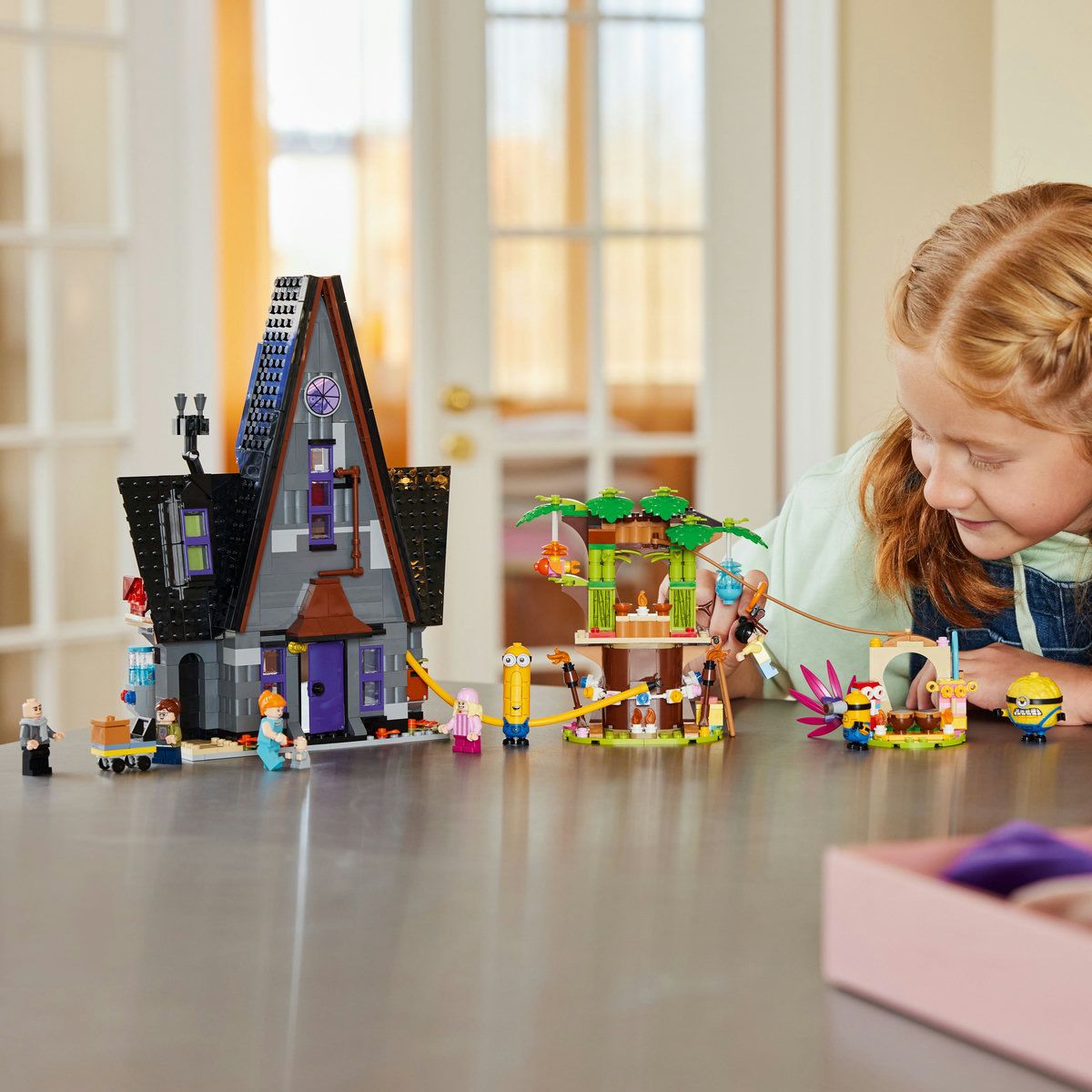 LEGO DESPICABLE ME4 RESEDINTA DE FAMILIE A LUI GRU SI A MINIONILOR 75583