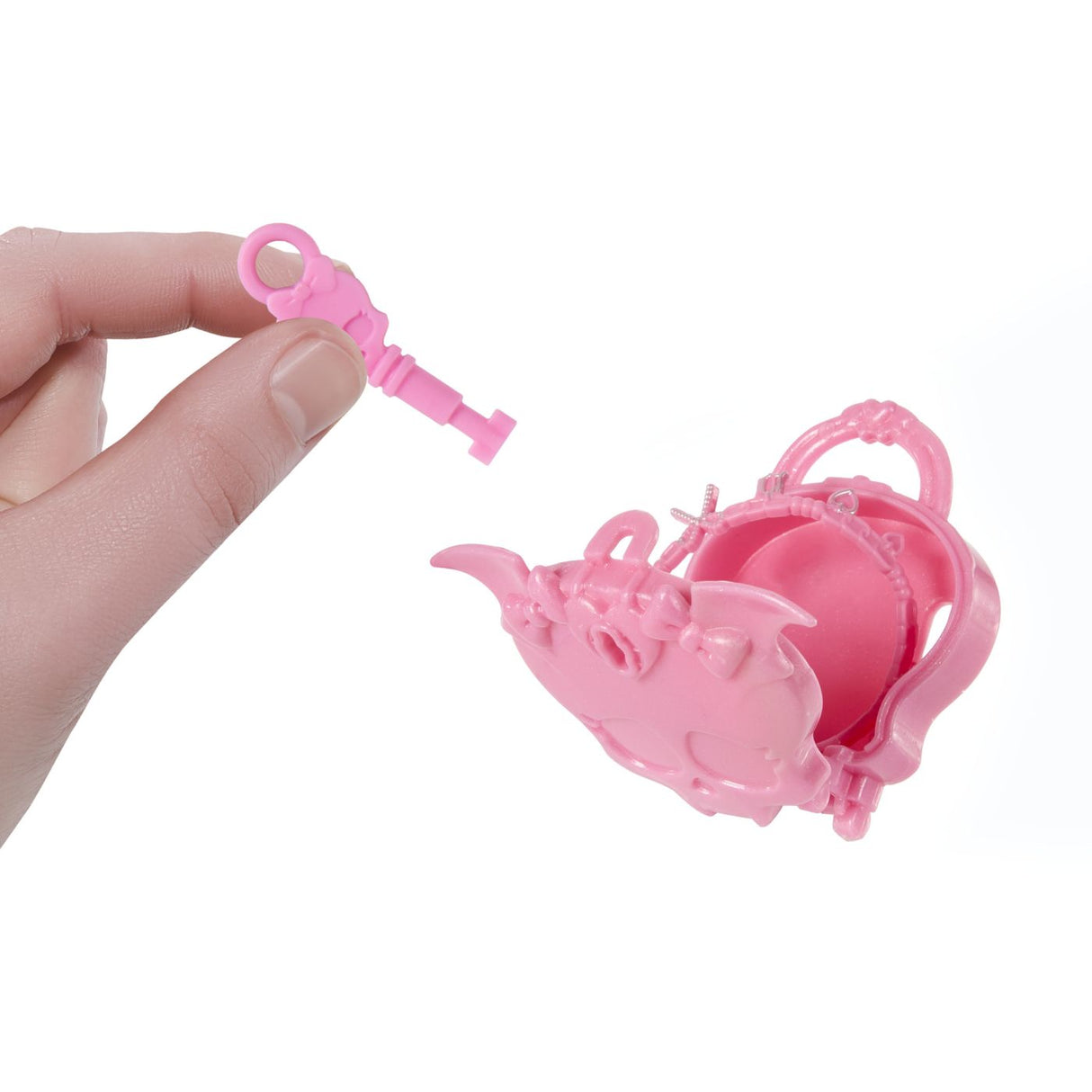 MONSTER HIGH SKULLTIMATE SECRETS PAPUSA DRACULAURA CU ACCESORII