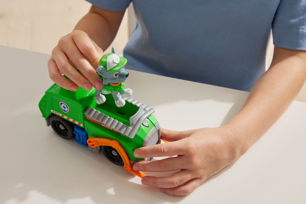 PATRULA CATELUSILOR SET VEHICUL DE BAZA CAMIONUL DE RECICLARE SI FIGURINA ROCKY