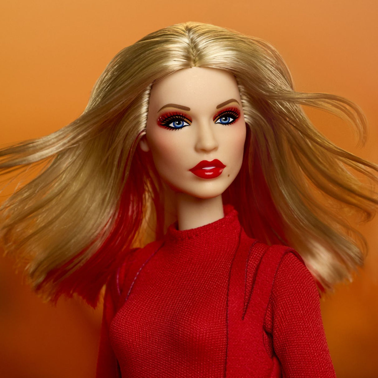 BARBIE SIGNATURE MUSIC SERIES PAPUSA KYLIE MINOGUE