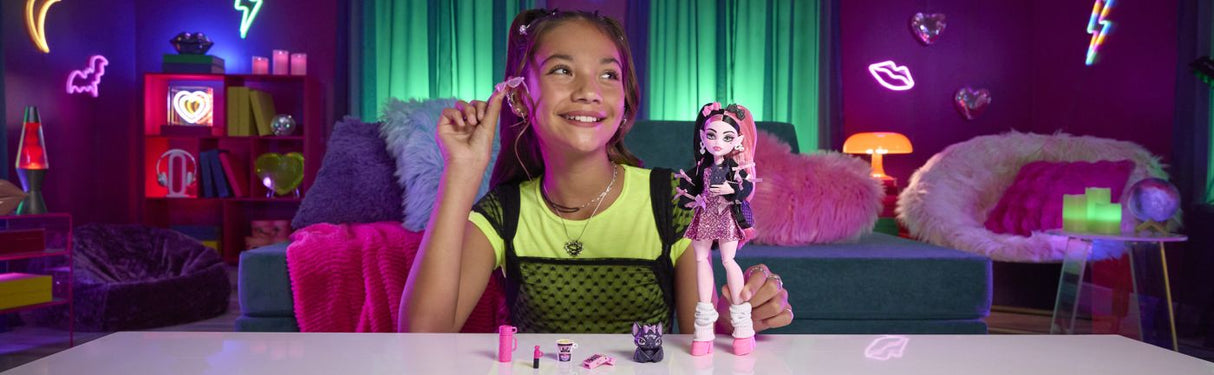 MONSTER HIGH PAPUSA DRACULAURA CU ACCESORII