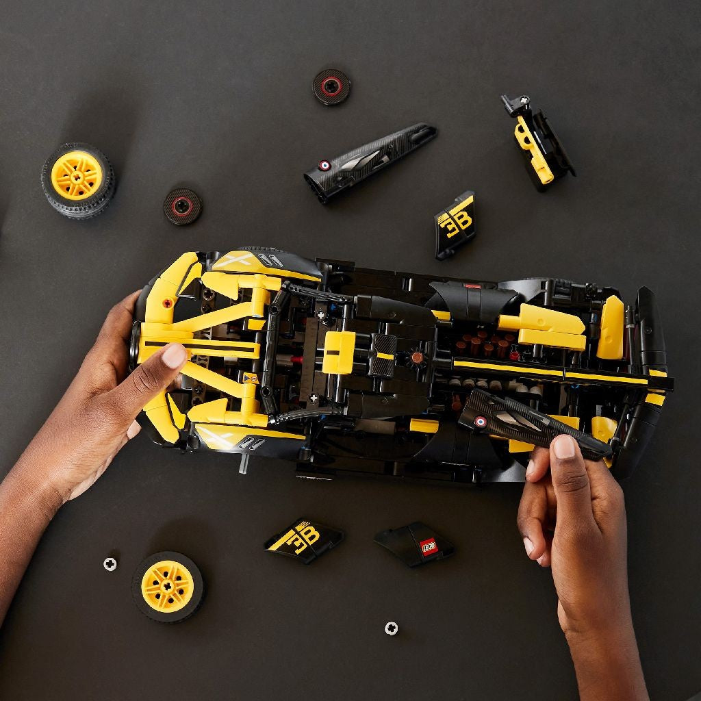 LEGO TECHNIC BOLID BUGATTI 42151