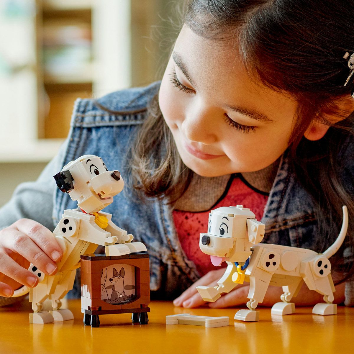 LEGO DISNEY CATELUSII LUCKY SI PENNY DIN 101 DALMATIENI 43271