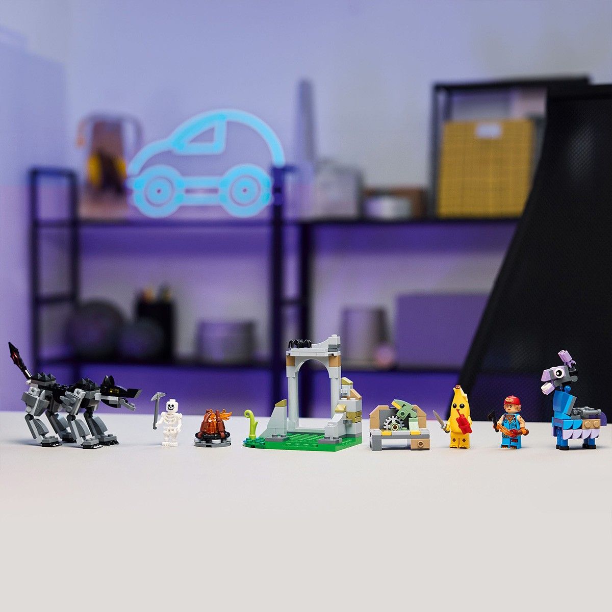 LEGO FORTNITE TABARA LUI PEELY SI SPARKPLUG 77075