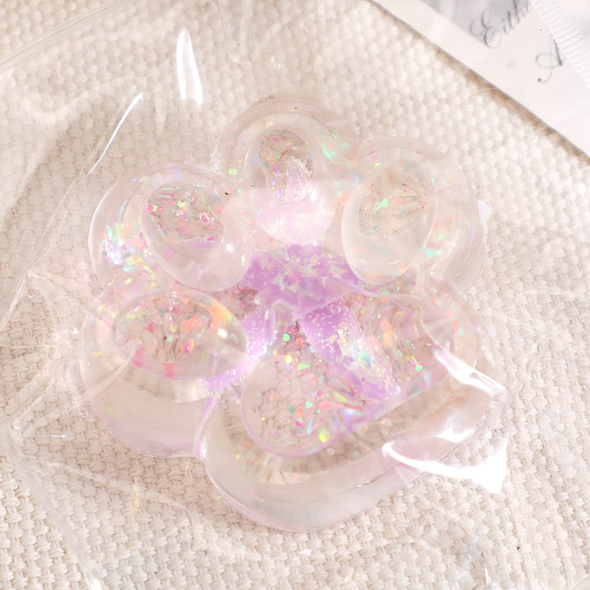 Jucarie Antistres Squishy, Vivimall, cu Revenire Lenta, Squeeze Pinch Family, Model Cat Paw, 6.5 x 7 cm, din Tpr, 4-6 Ani, Model 2 Flori, Transparent - vivimall.ro