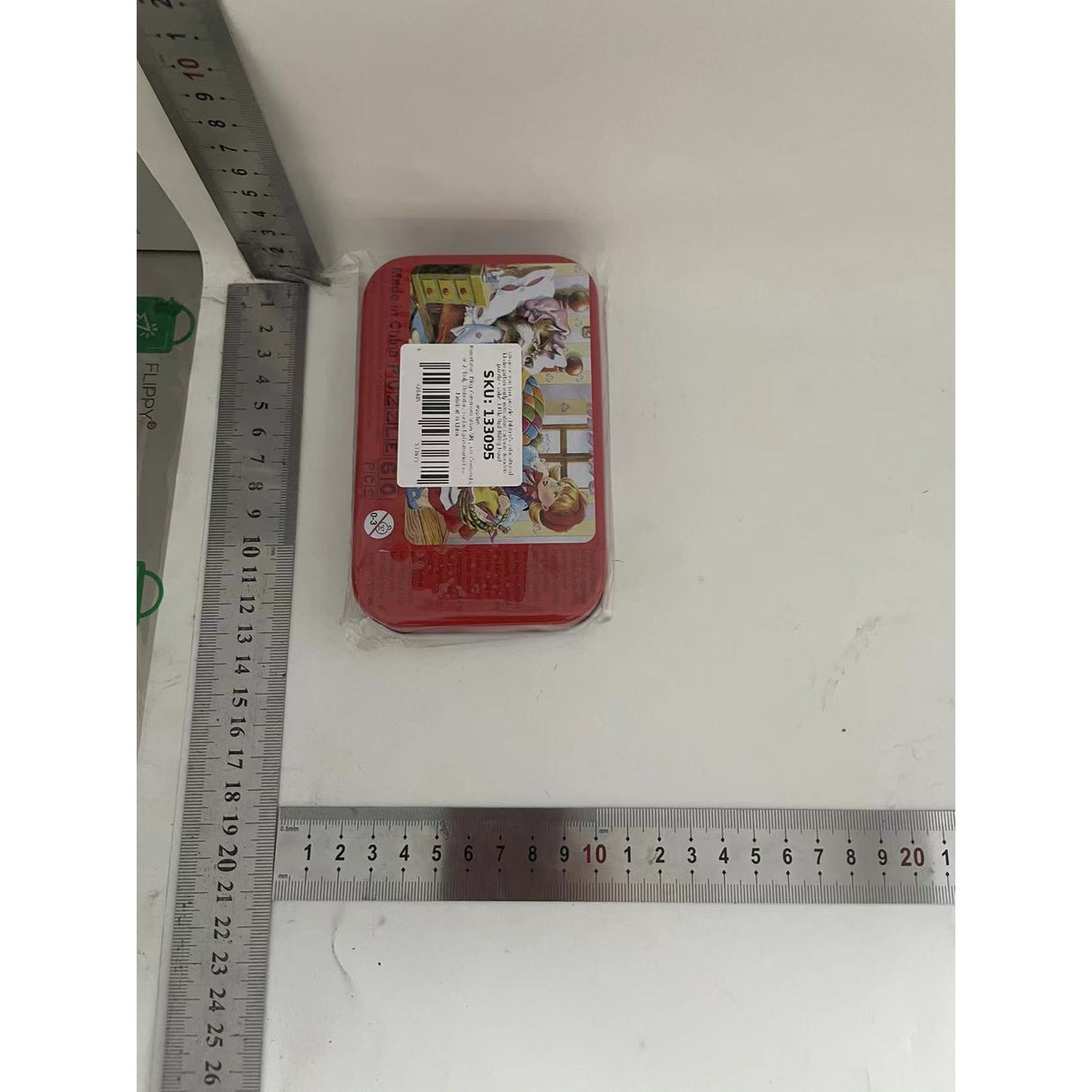 Puzzle 60 de Piese din Lemn in Cutie Metalica, Vivimall, Model Scufita Rosie, Educativ, Dezvoltare Abilitati Cognitive, pentru Prescolari, 22.5x13.5 cm, Multicolor - vivimall.ro