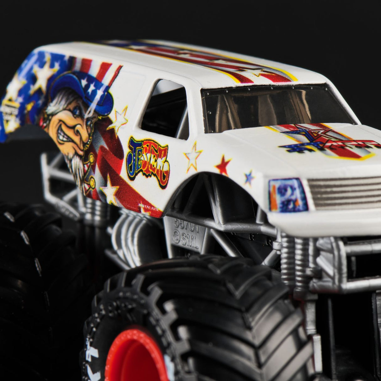 MONSTER JAM MASINUTA METALICA JESTER SCARA 1 LA 64