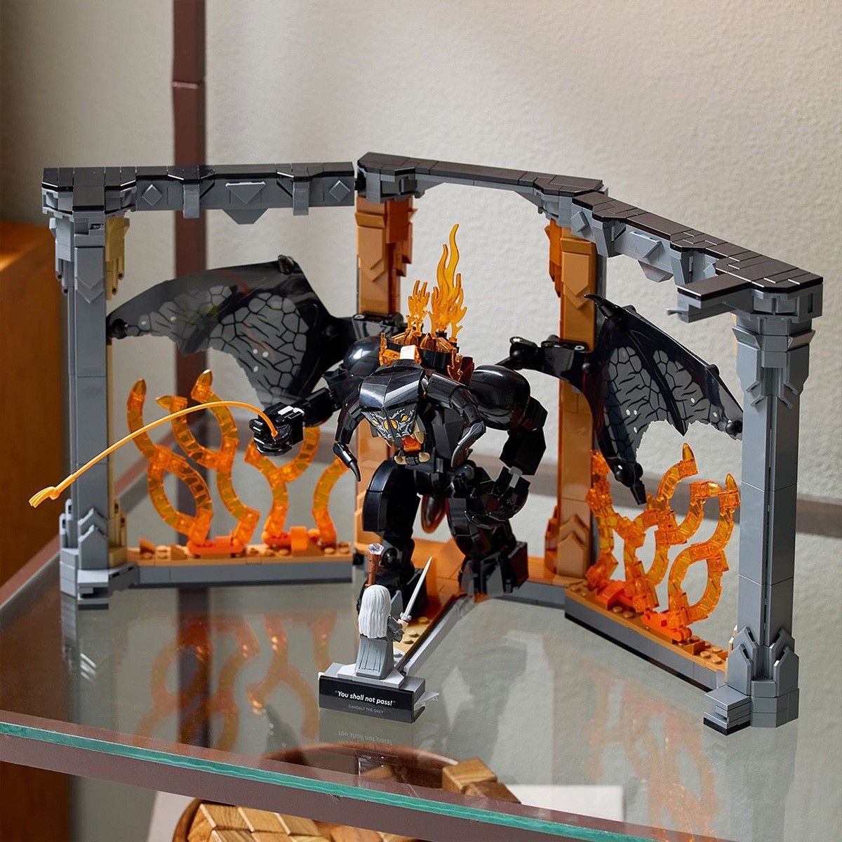 LEGO ICONS STAPANUL INELELOR DIORAMA PENTRU BIBLIOTECA CU UN BARLOG 10367