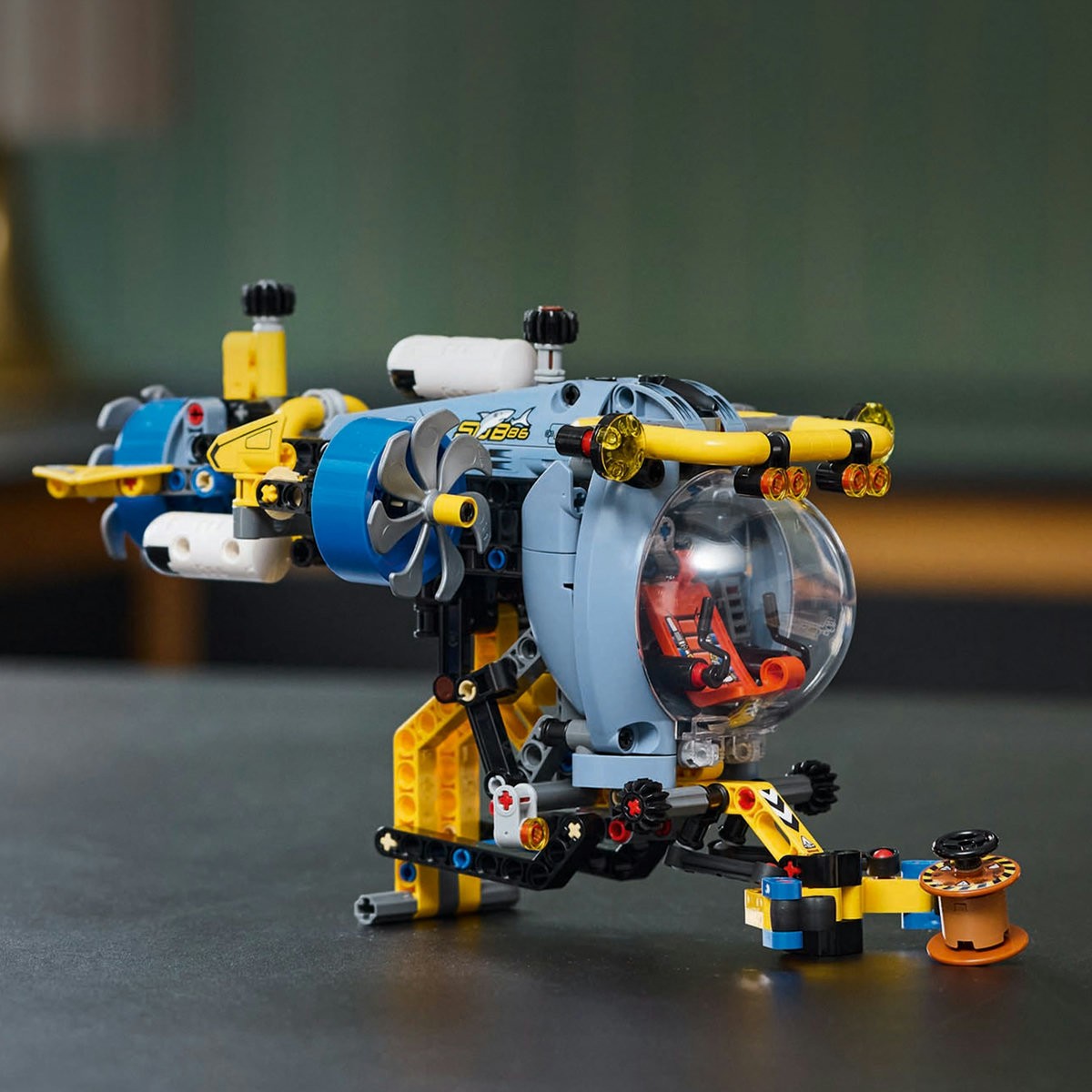 LEGO TECHNIC SUBMARIN DE CERCETARE 42201