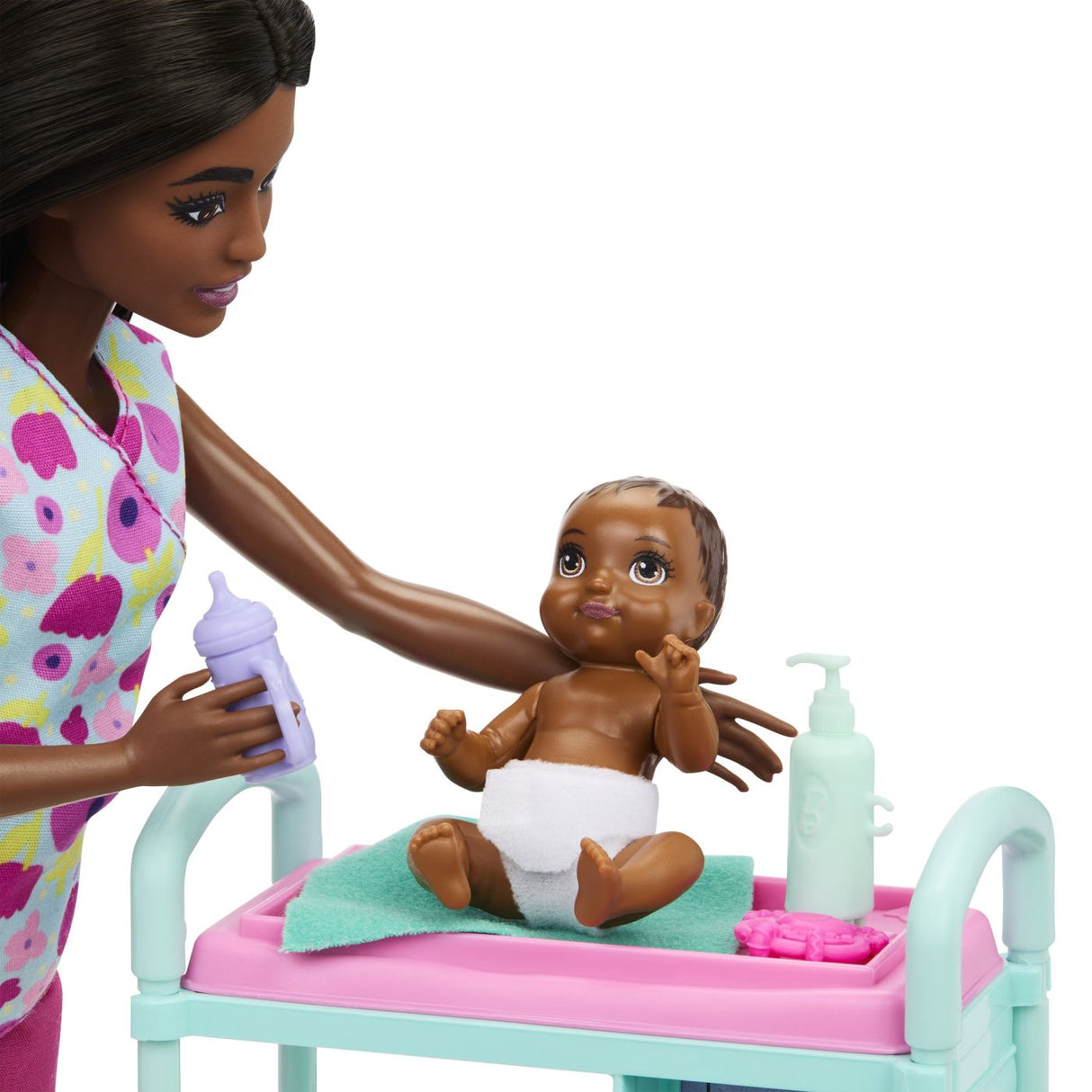 BARBIE SET DE JOACA PAPUSA BARBIE BRUNETA FACE CARIERA MEDIC PEDIATRU