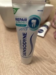 Pasta de dinți Aquafresh Intense White - 75 ml - Albire intensă