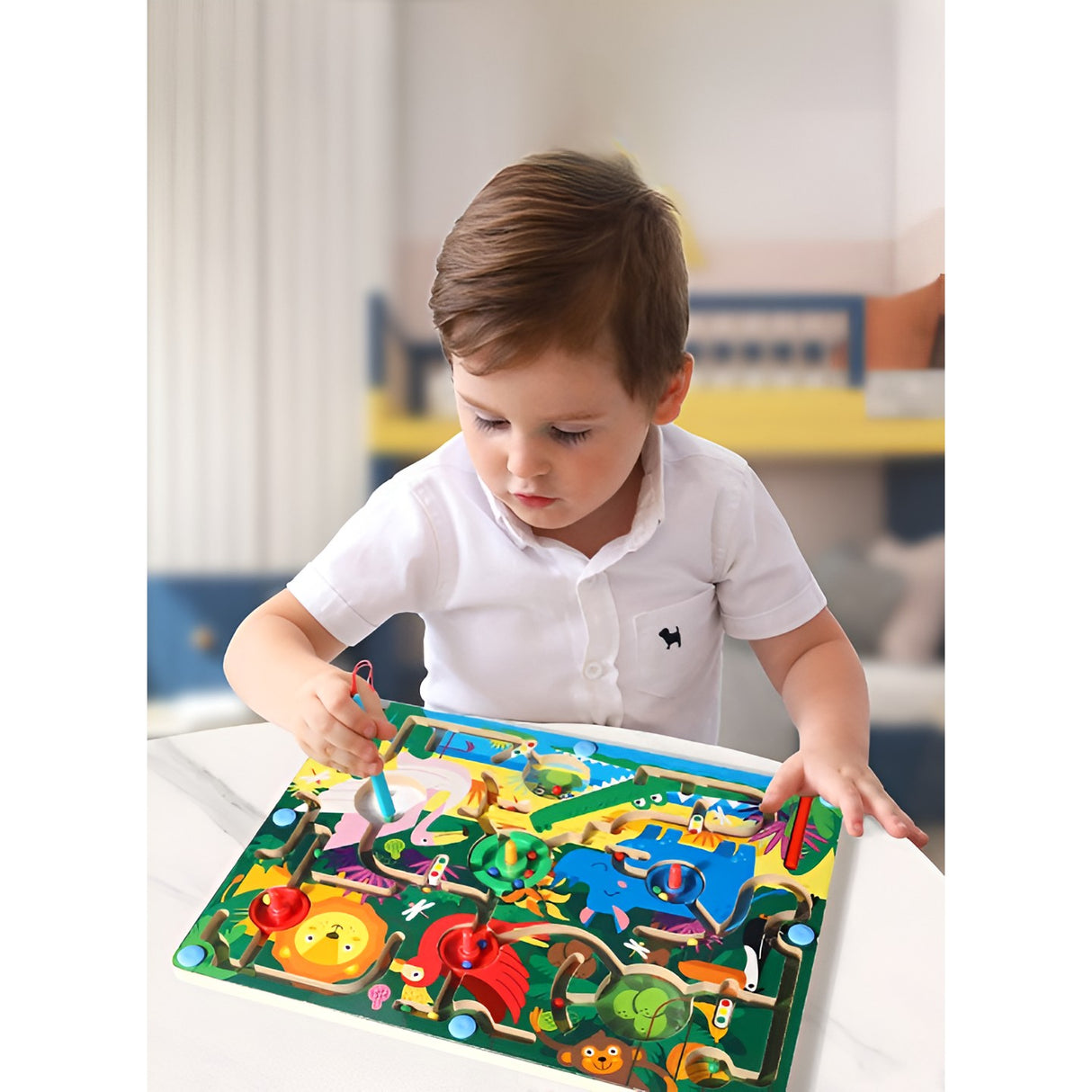 Joc Montessori de Sortare Culori, Vivimall, Creion Magnetic, Tip Labirint Ilustrat, din Lemn, Model Animale Salbatice, 39x29x1.5 cm - vivimall.ro