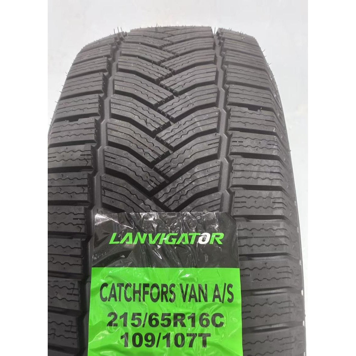 Anvelopa VAN All Season LANVIGATOR 215/65R16C 109/107T, Aderenta Sporita pe Zapada si Umed, Confort si Durabilitate - vivimall.ro