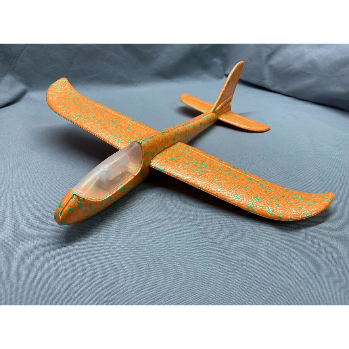 Avion planor din polistiren in punga , lungime 47 cm , cu lumini pe varf, Portocaliu, Vivimall - vivimall.ro