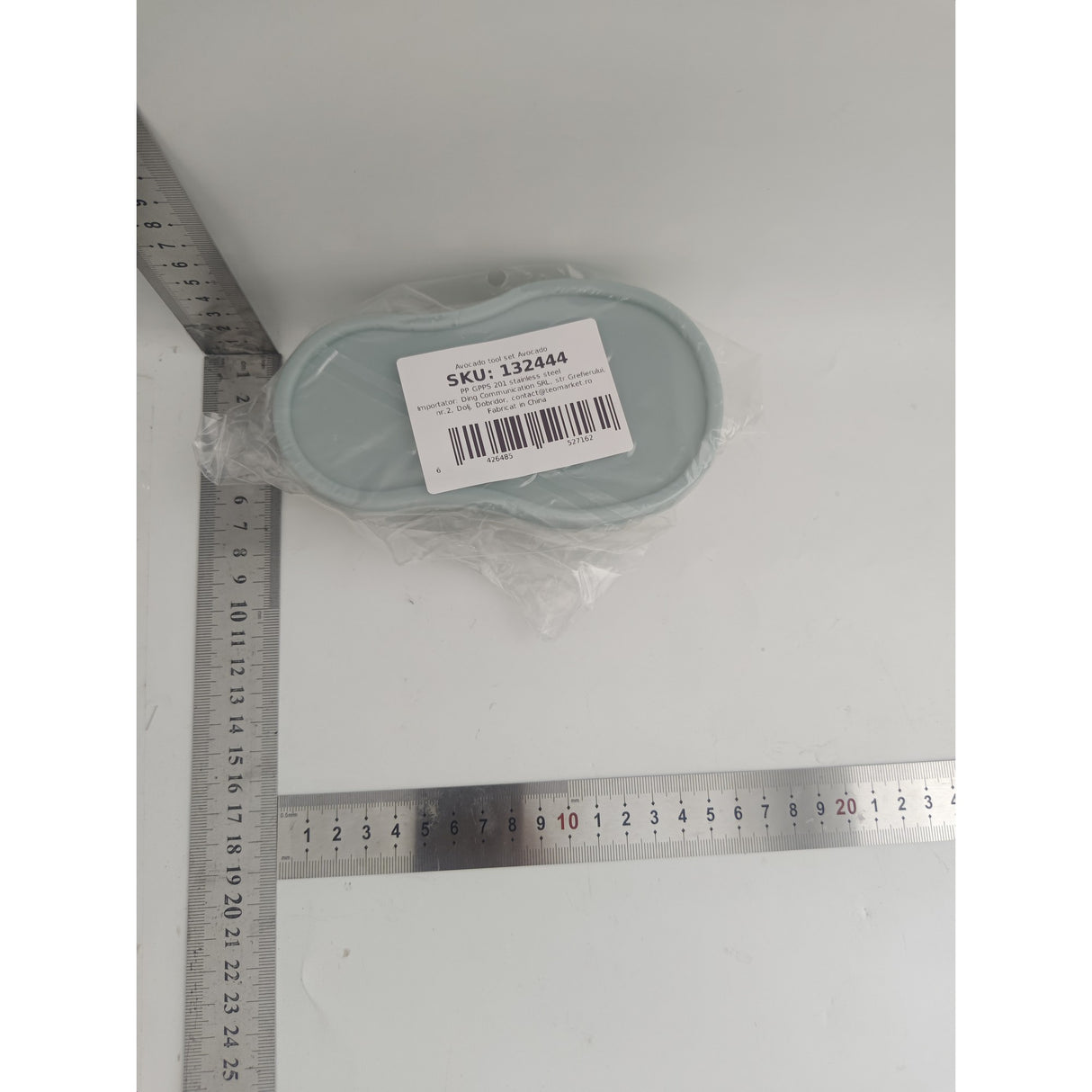 Recipient de Depozitare Avocado 5in1, Vivimall, Etans, pentru Frigider, din Plastic, Dispozitiv de Taiat, Curatat, Feliat, 15x4.5x7 cm, Gri - vivimall.ro