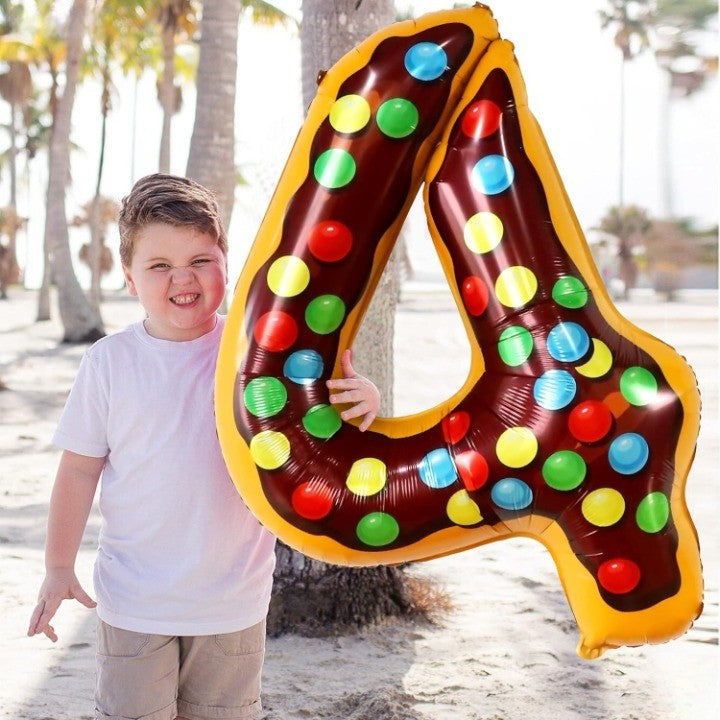 Balon din Folie Metalizata Vivimall, Figurina Cifra, Imprimeu Gogosi, Tema Aniversare 100 cm, Ambalaj Individual, Pai inclus, Umflare cu Aer sau Heliu, Multicolor, Cifra 4 - vivimall.ro