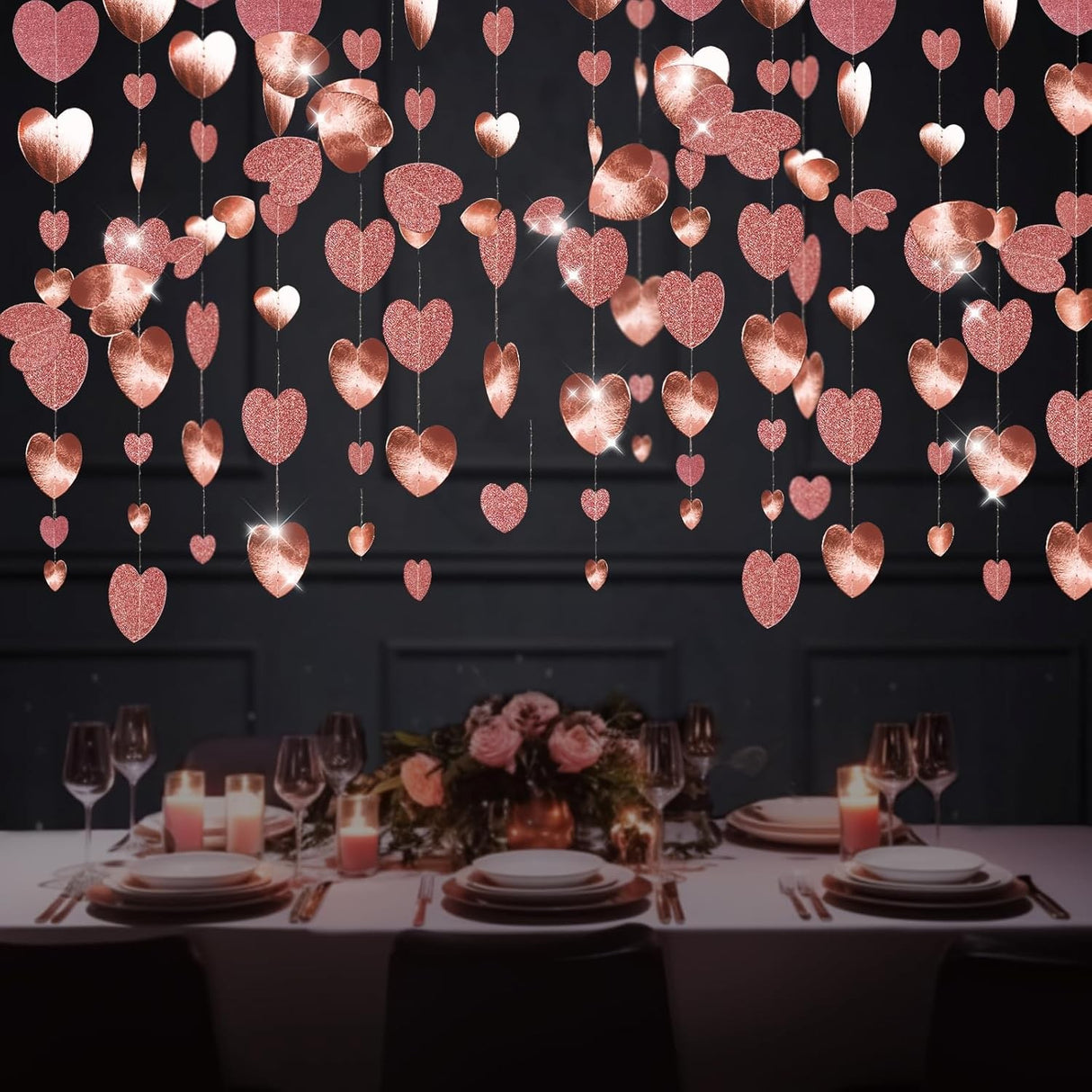 Banner cu Inimioare, Vivimall, Tip Franjuri, 4 m, Rola de Ata Inclusa, Roz cu Sclipici - vivimall.ro