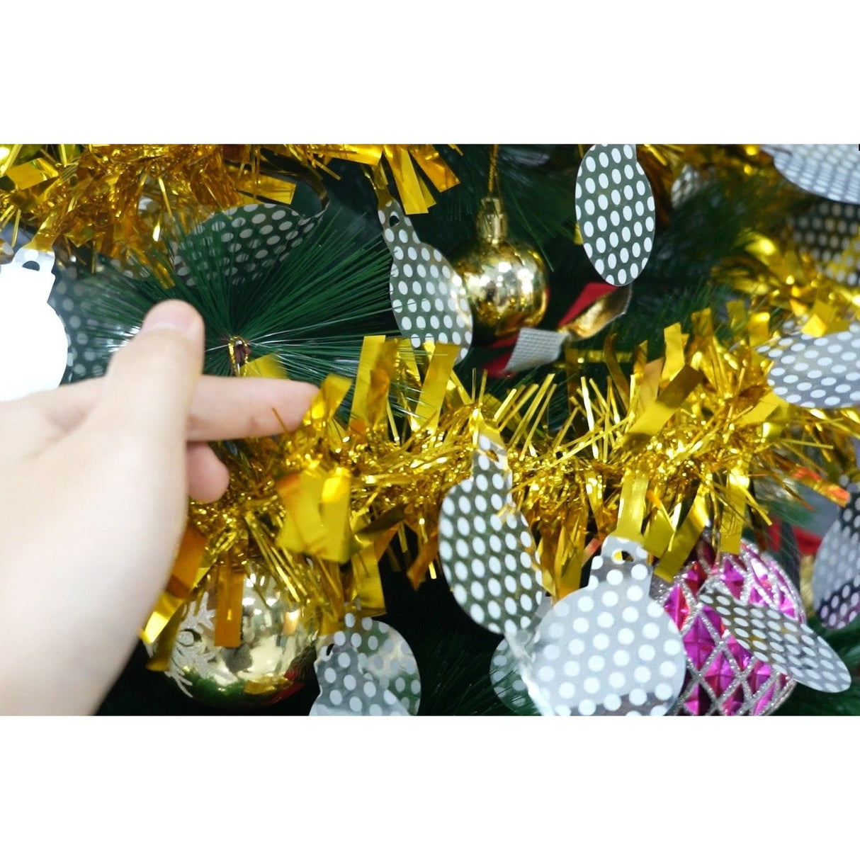 Beteala Craciun, Flippy, auriu, marimea: 2 m x 11 cm x 9 cm material:folie PVC, interior/exterior - vivimall.ro