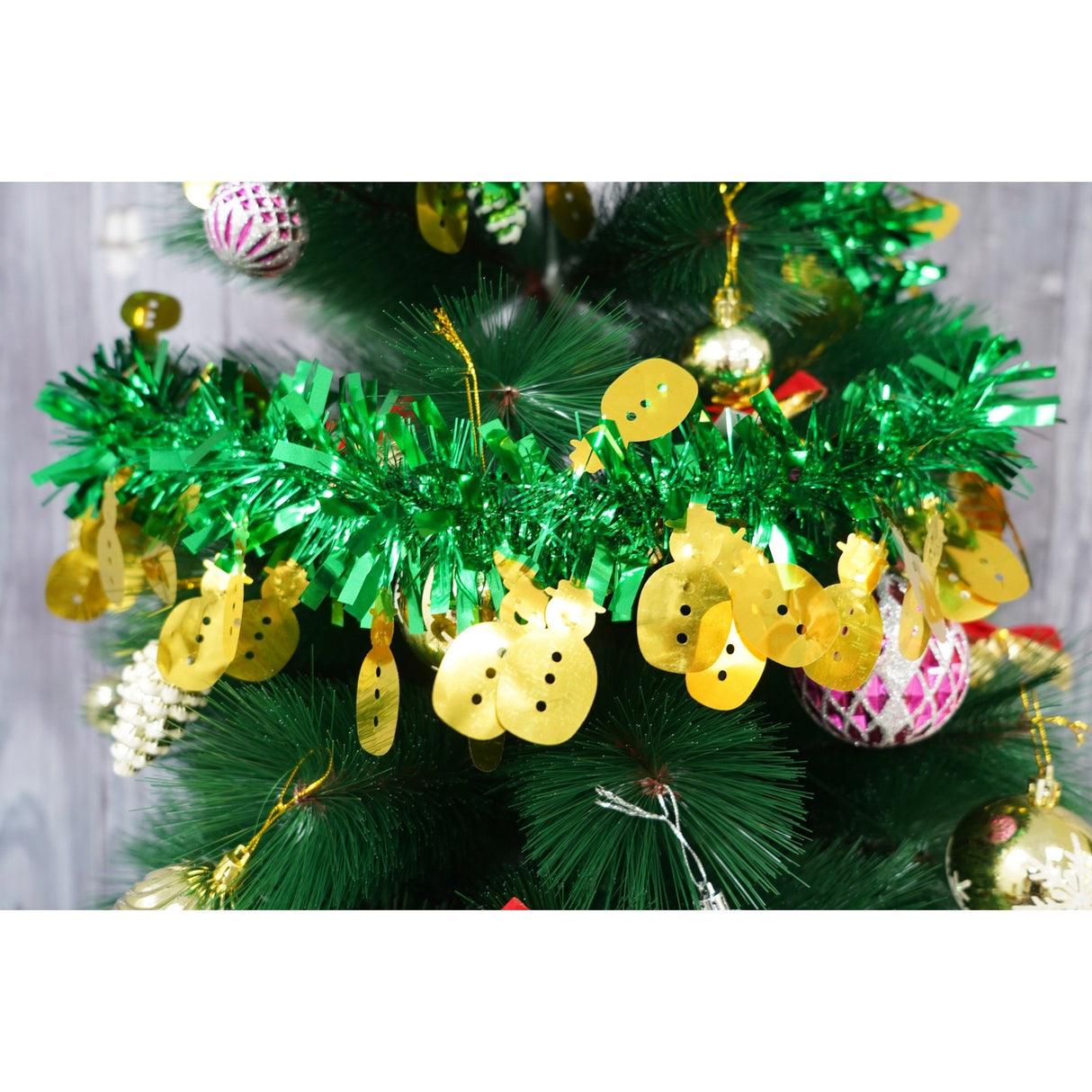 Beteala Craciun, Vivimall, verde, marimea: 2 m x 11 cm x 9 cm material:folie PVC, interior/exterior) - vivimall.ro