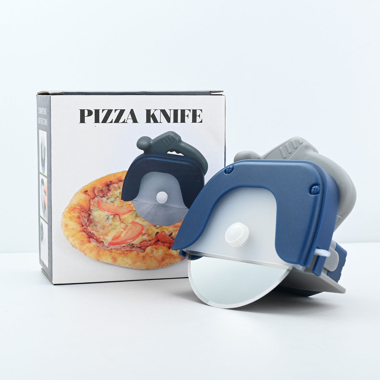 Cutit circular pentru pizza Vivimall, 11.5 x 12.5 cm, otel inoxidabil si plastic, capc protectie lama, albastru - vivimall.ro