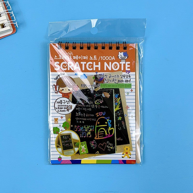 Caiet Cu Fise Razuibile Diy Magic Scratch, 12 File, Curcubeu, Creion Din Lemn, Cartonase Negre, 14.5 X 10 Cm - vivimall.ro