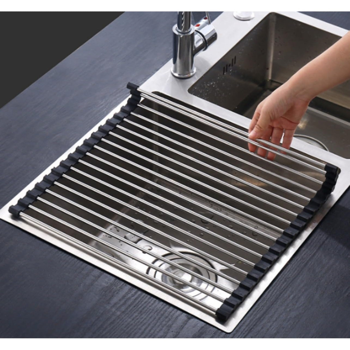 Covoras de Scurgere pentru Chiuveta Bucatarie, din Otel Inoxidabil, Suport Chiuveta, Pliabil, Antiderapant, Usor de Curatat si de Depozitat, 47x36 cm, 18 Tuburi, Negru - vivimall.ro