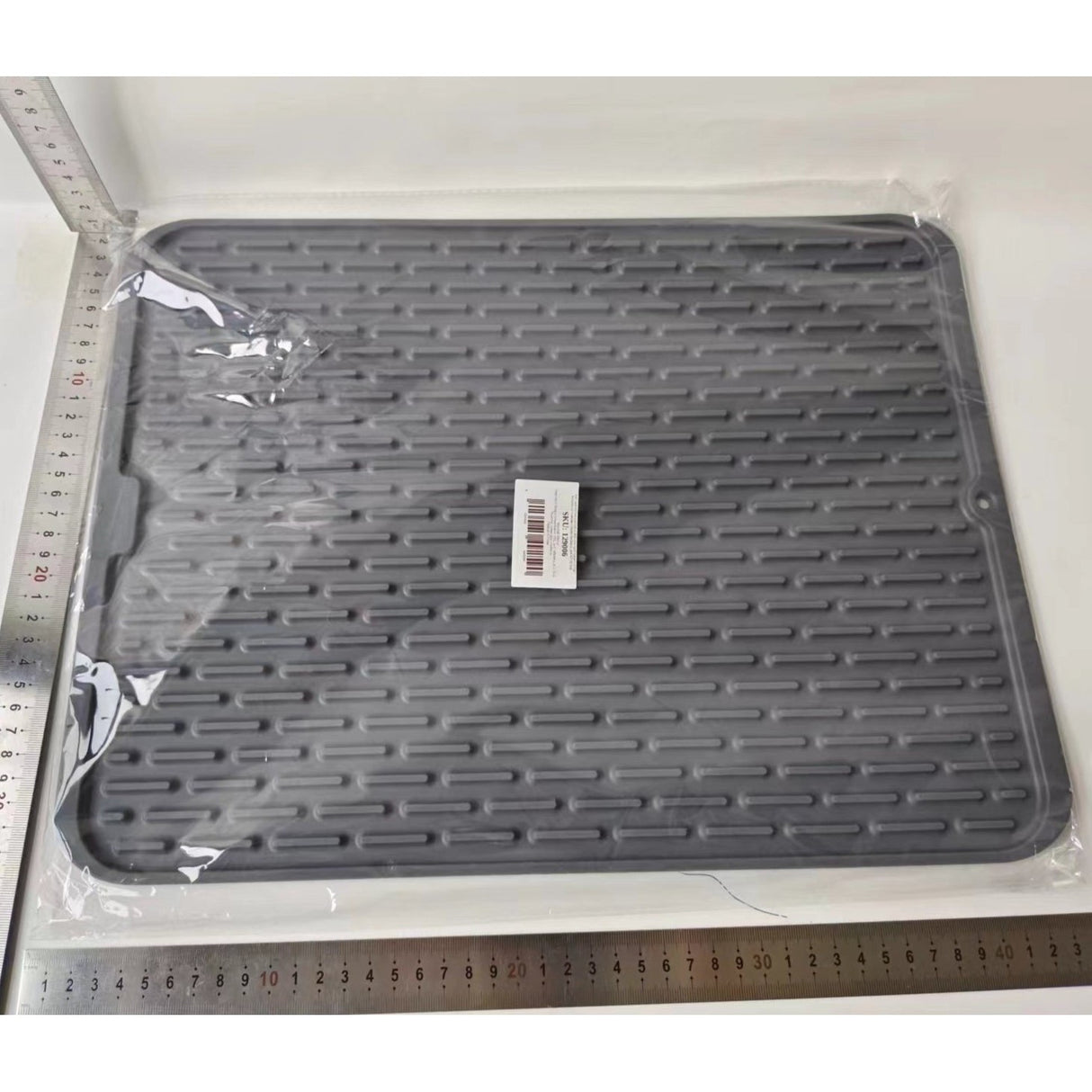 Covoras din Silicon pentru Scurgere Vase, Vivimall, Uz Casnic, Rezistent la Temperaturi Ridicate, Izolator, 43x32.5 cm, Negru - vivimall.ro