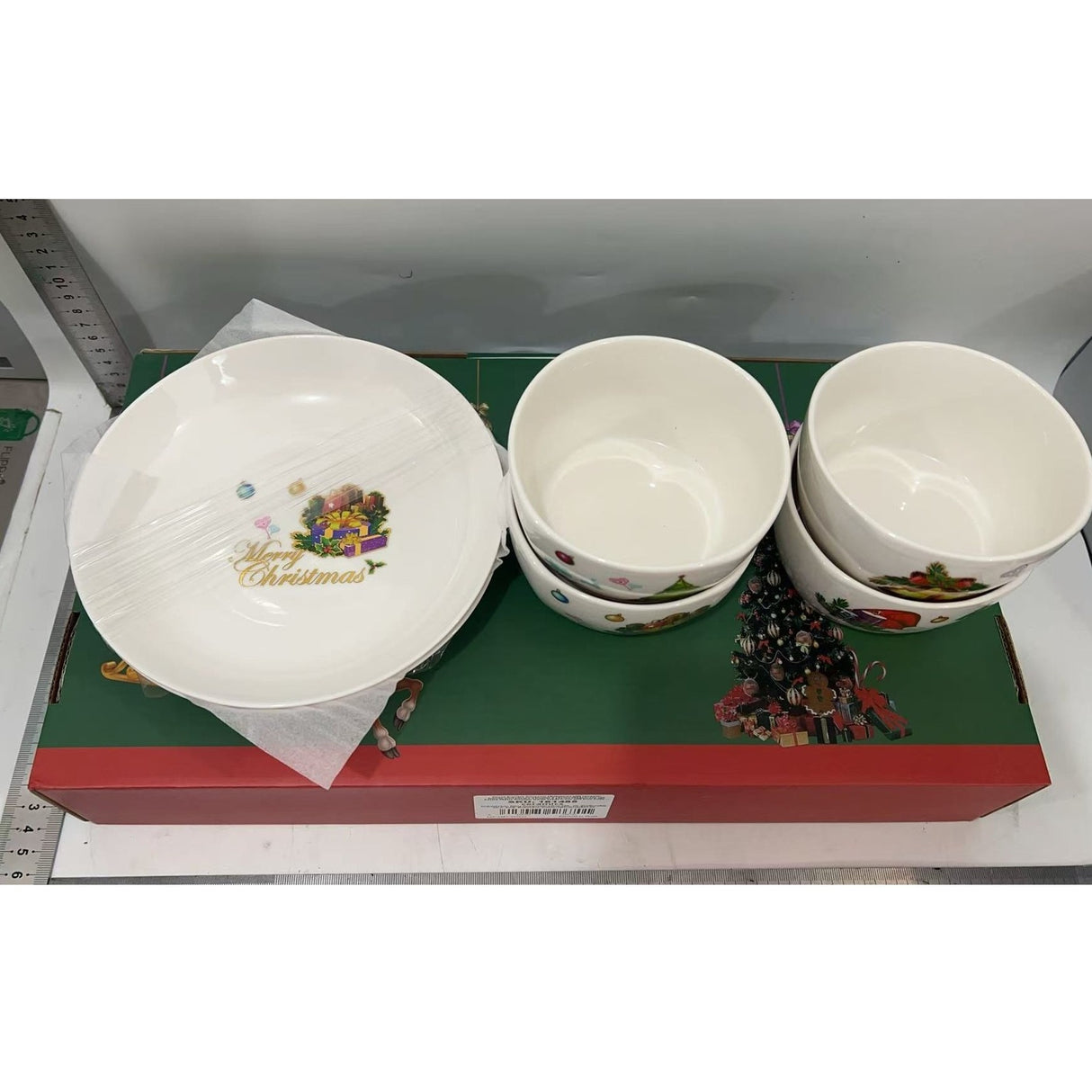 Set Vesela Festiva, Flippy, Tema Craciun, 4 x Boluri 300 ml, 2 x Farfurii 18 x 3.4 cm, din Ceramica, Model 1, Multicolor - vivimall.ro