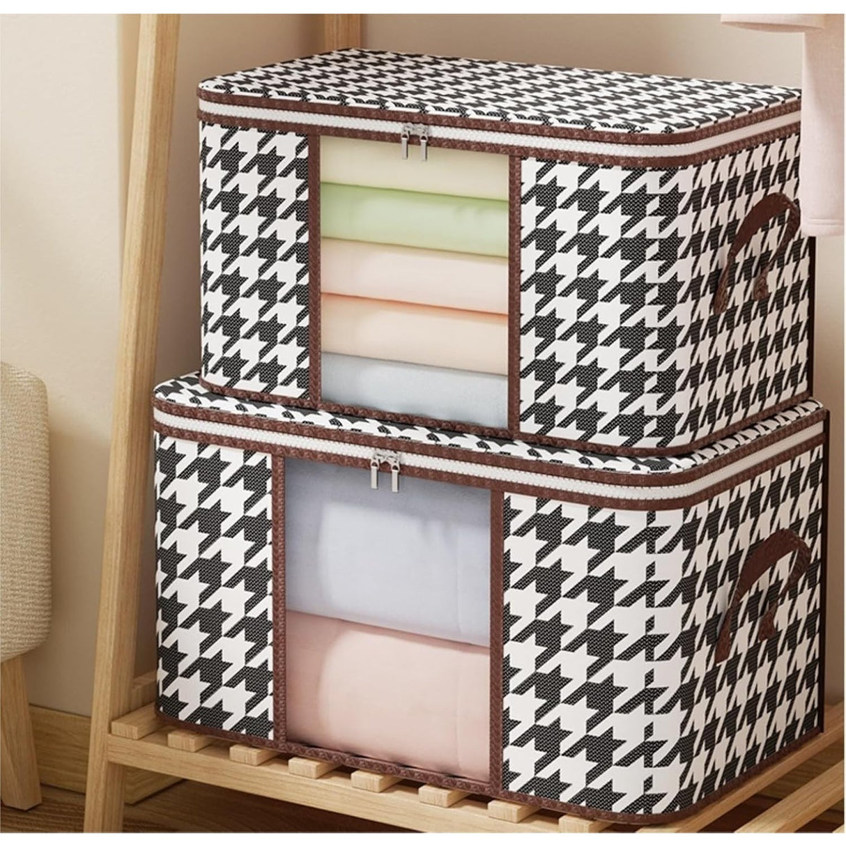 Cutie de Depozitare Pliabila,  55x35x25 cm, 50 L, Fereastra Frontala, cu Fermoar Bidirectional, Suport Baza Stabil, Imprimeu in Carouri, Alb/Negru - vivimall.ro