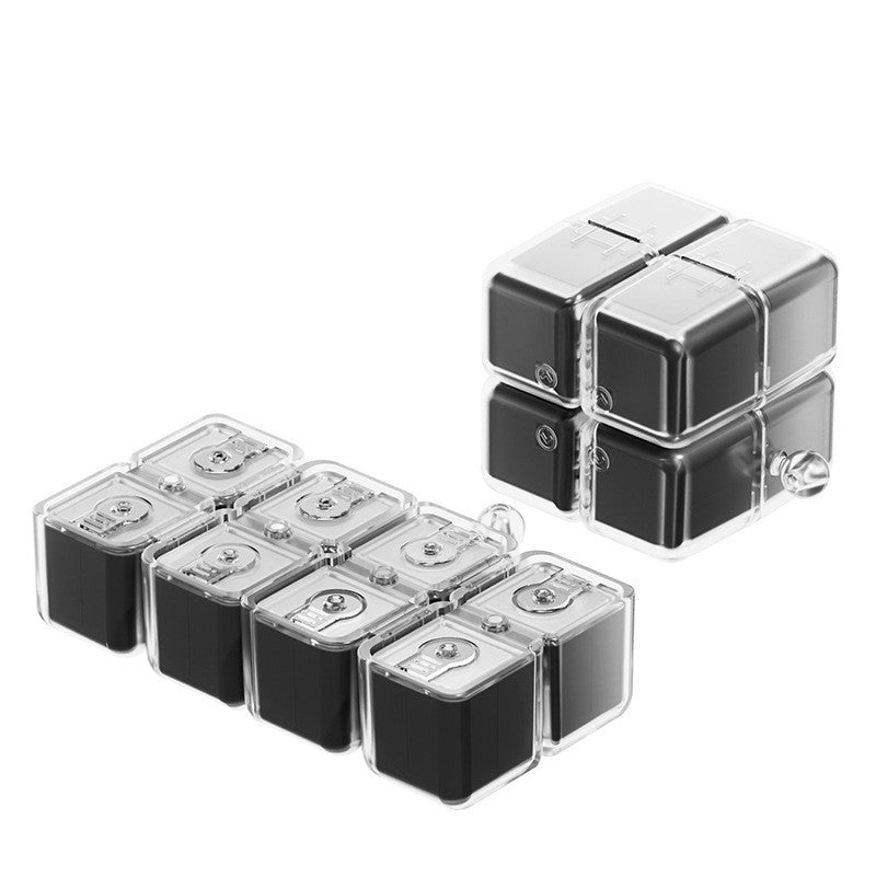 Cutie dozator pastile Flippy Rubik Cube cu curea de agățare, detaliu compartimente și design multicolor