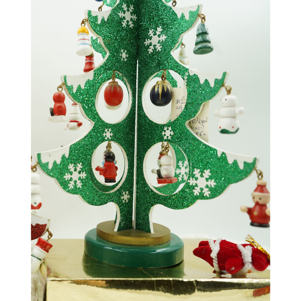 Decoratiune Craciun, Brad, Verde/Alb, 8 cavitati cu ornamente, 18.5 cm x 33 cm, Lemn, Vivimall - vivimall.ro