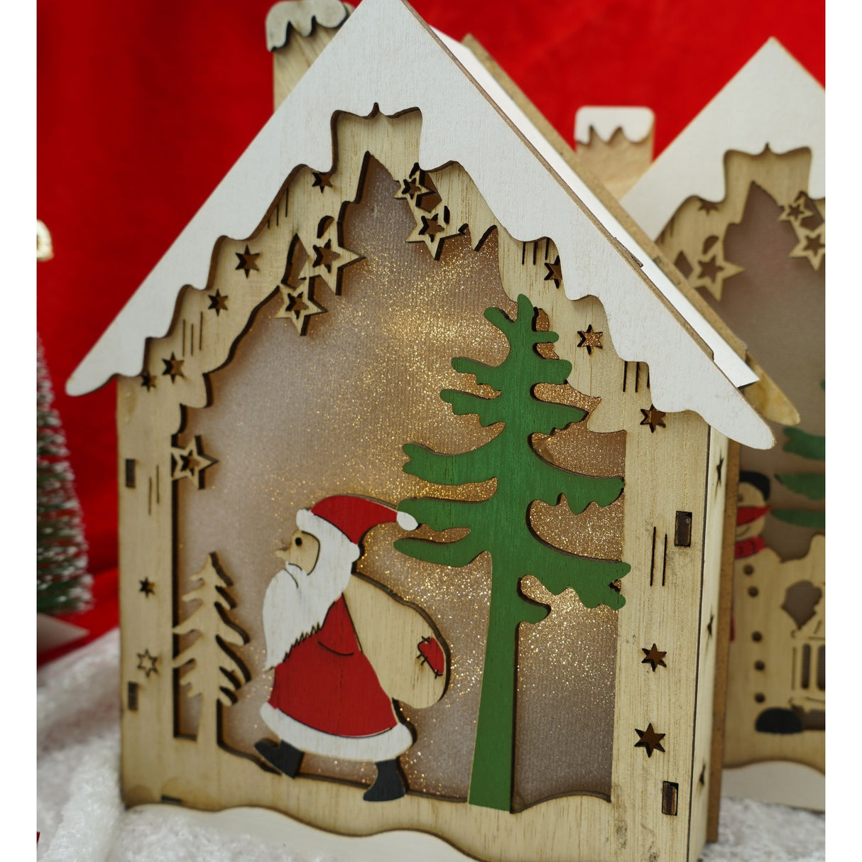 Decoratiune luminoasa, model de Casa cu Mos Craciun, maro, lungime: 18 cm, latime: 21 cm, inaltime: 5 cm, lemn, interior/exterior - vivimall.ro