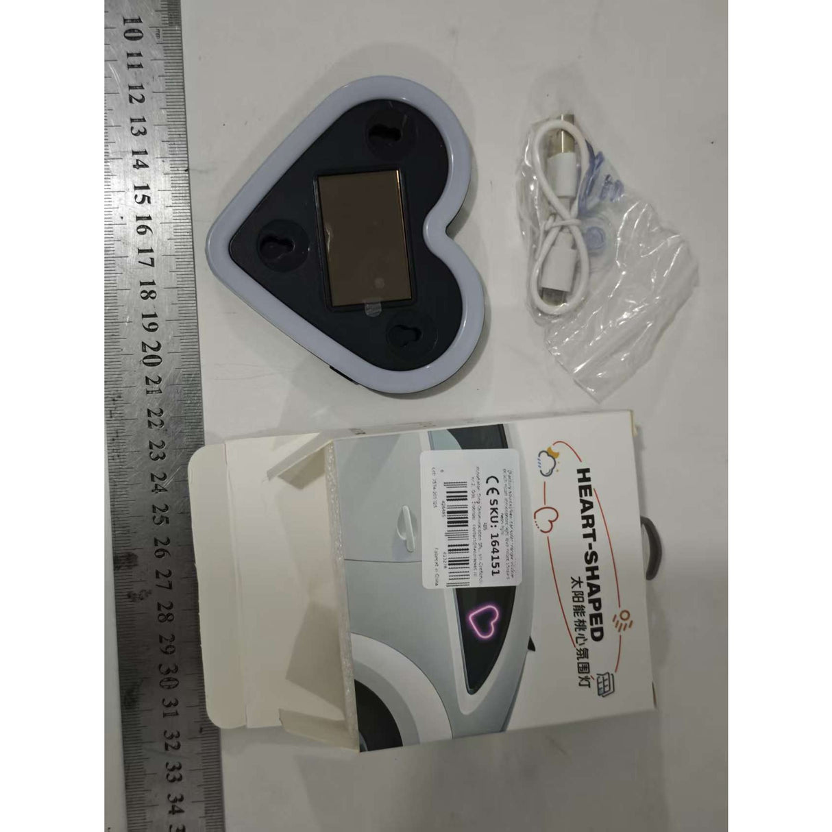 Lumina Auto Ambientala, Flippy, Model Inima, Incarcare Solara/USB, Afisaj Baterie, 9.7 x 8.4 x 1.6 cm, Albastru