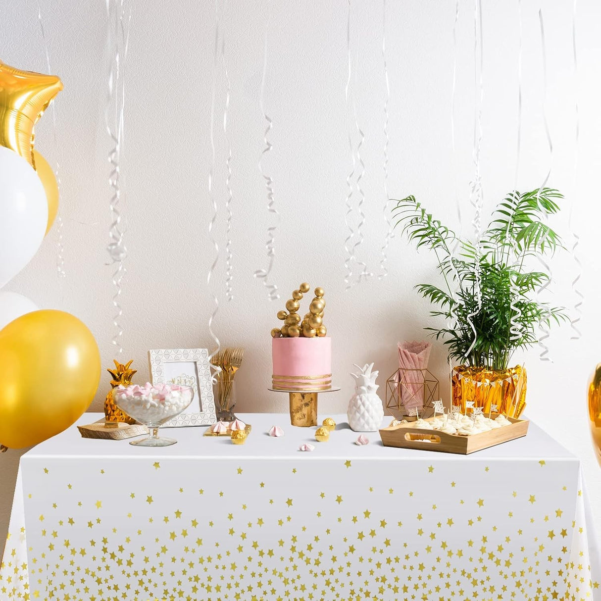 Fata de Masa, Vivimall, din Folie, Imprimeu Stele Aurii, Impermeabila, 137 x 183 cm, Alb - vivimall.ro