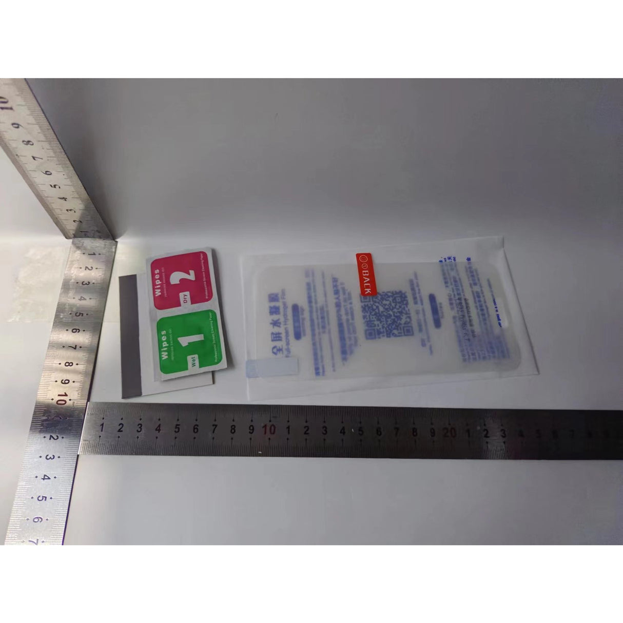 Folie Vivimall iPhone 15 – rezistență 9H, reparare automată zgârieturi, profil 0,1 mm