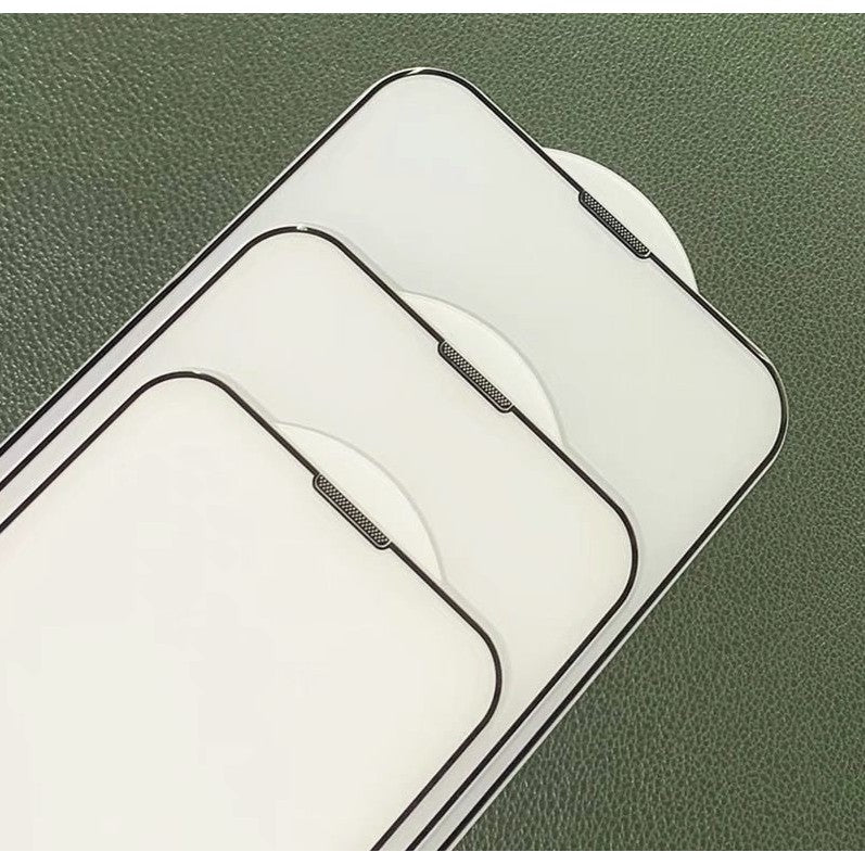 Ambalaj folie protecție iPhone 15 Pro Tempered Glass Vivimall, greutate 22g, conținut pachet