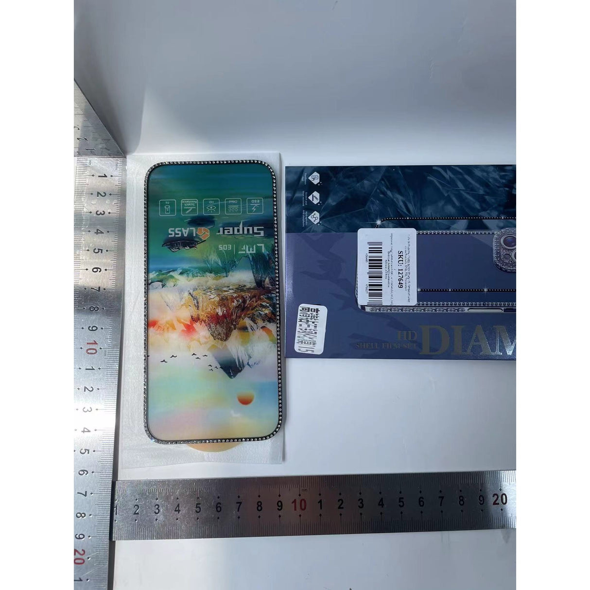 Conținut pachet folie Tempered Glass 2.5D pentru iPhone 15, tehnologie ESD anti-electrostatică