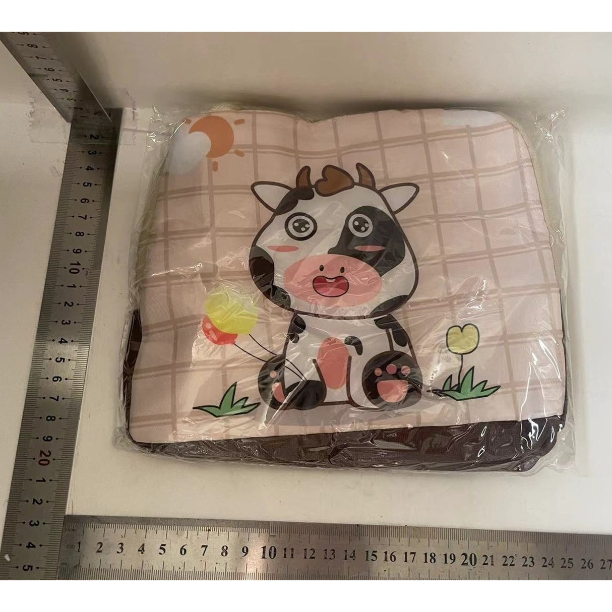 Geanta Termoizolanta pentru Copii, Vivimall, 23x13x19 cm, Model Imprimeu Vacuta, din Folie de Aluminiu si Panza Oxford, Bej - vivimall.ro