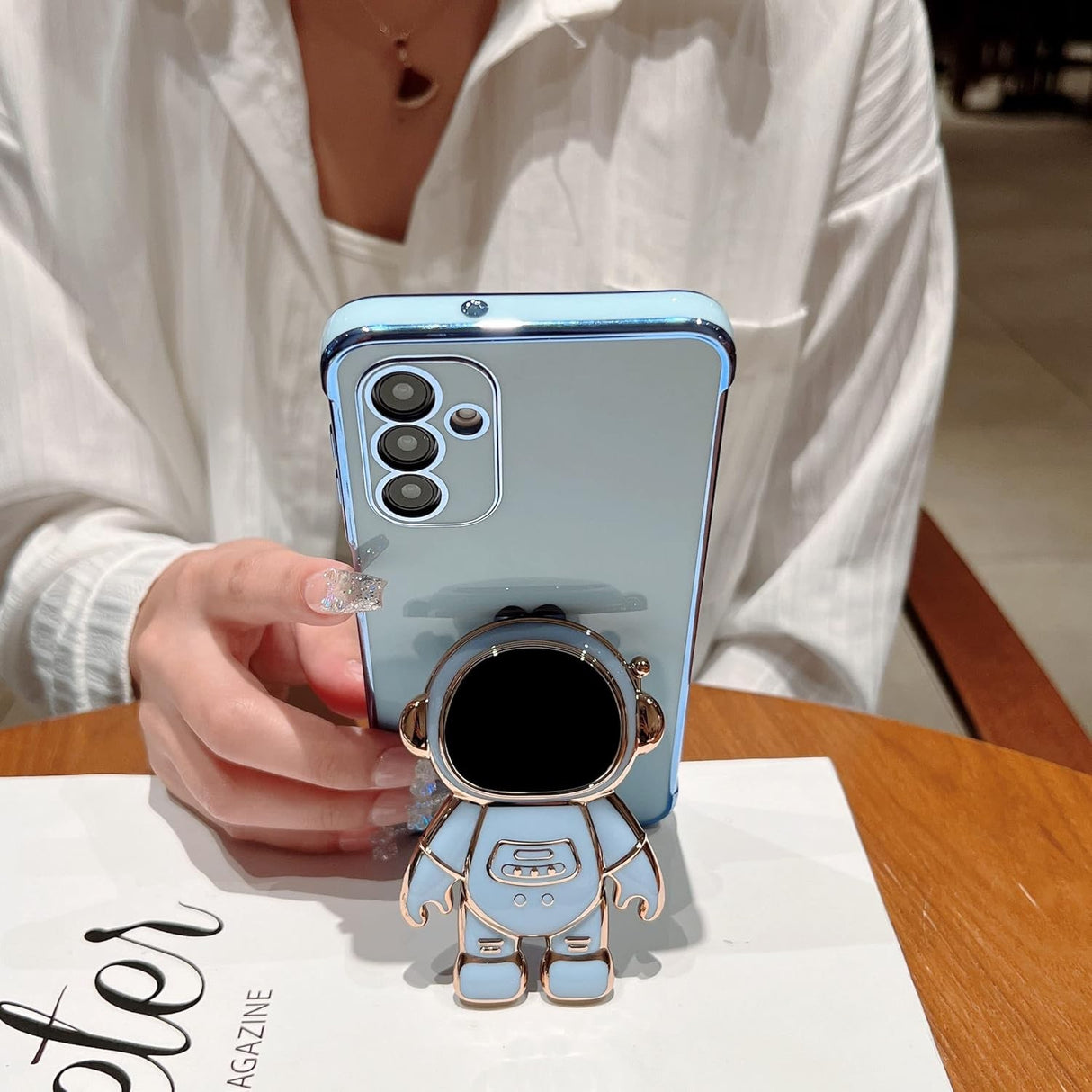 Husa Telefon 2in1, Vivimall, Compatibila Samsung Galaxy S23, Carcasa TPU cu Suport Inclus Tip Astronaut, Protectie Camere, Verde - vivimall.ro