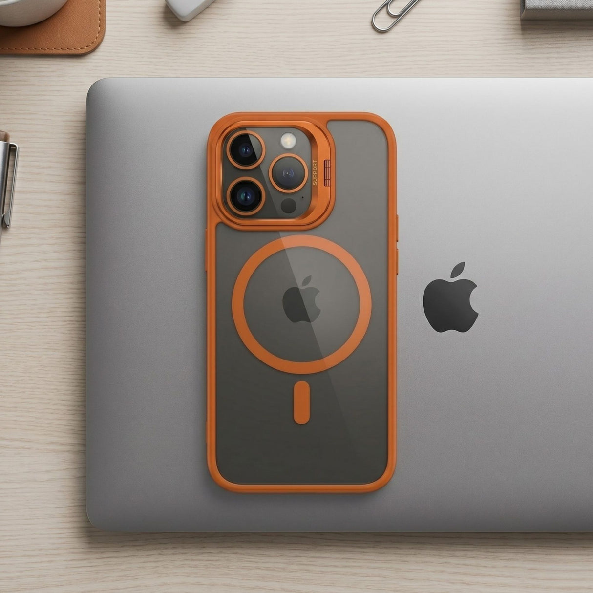 Detaliu margini TPU anti-șoc husă Flippy iPhone 17 Pro, textură grip portocaliu
