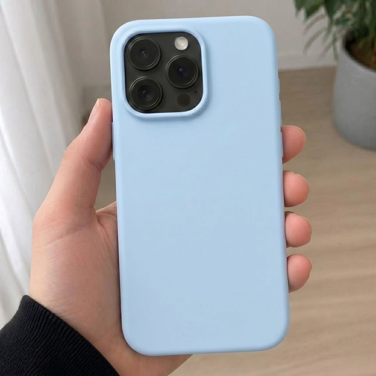 Detaliu decupaj Camera Control și butoane laterale husă Flippy iPhone 16 Pro Max albastru